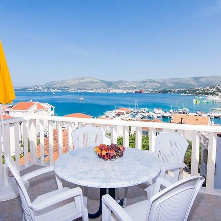 Apartmani Juric Трогир Екстериор снимка