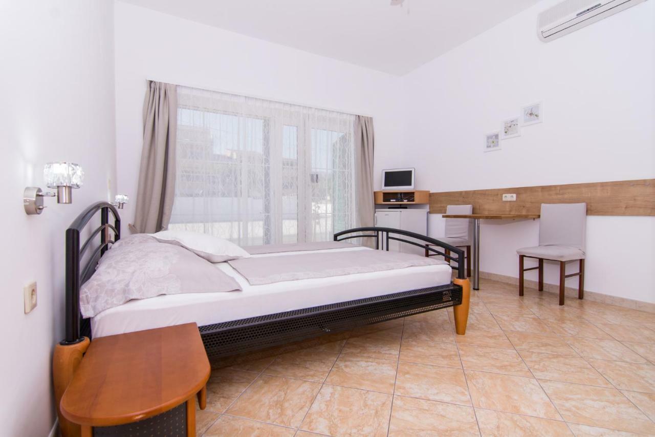 Apartmani Juric Трогир Екстериор снимка