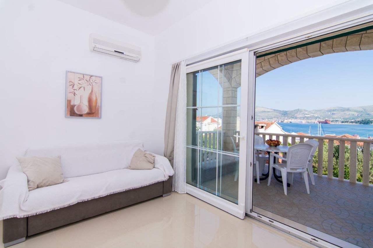 Apartmani Juric Трогир Екстериор снимка