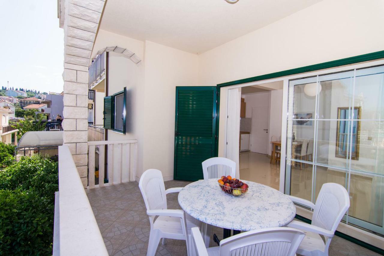 Apartmani Juric Трогир Екстериор снимка