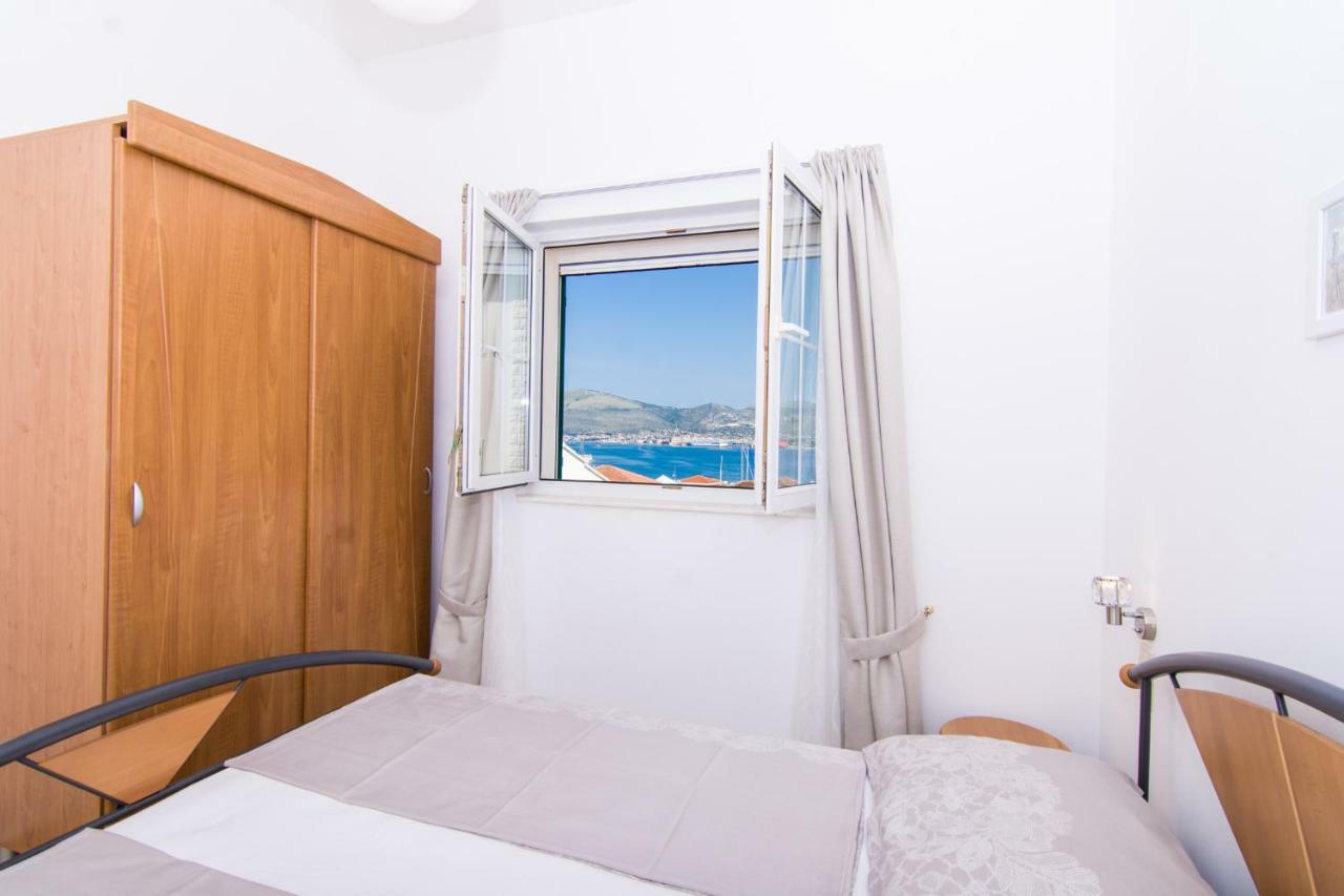 Apartmani Juric Трогир Екстериор снимка