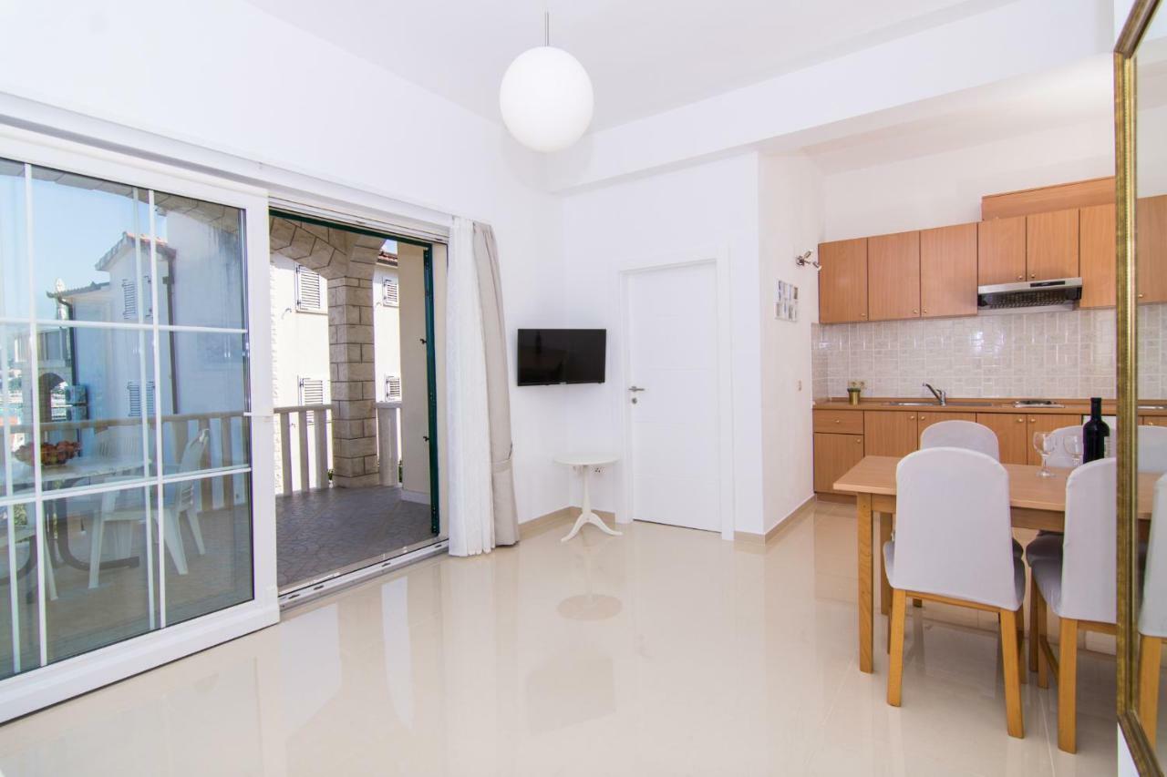 Apartmani Juric Трогир Екстериор снимка