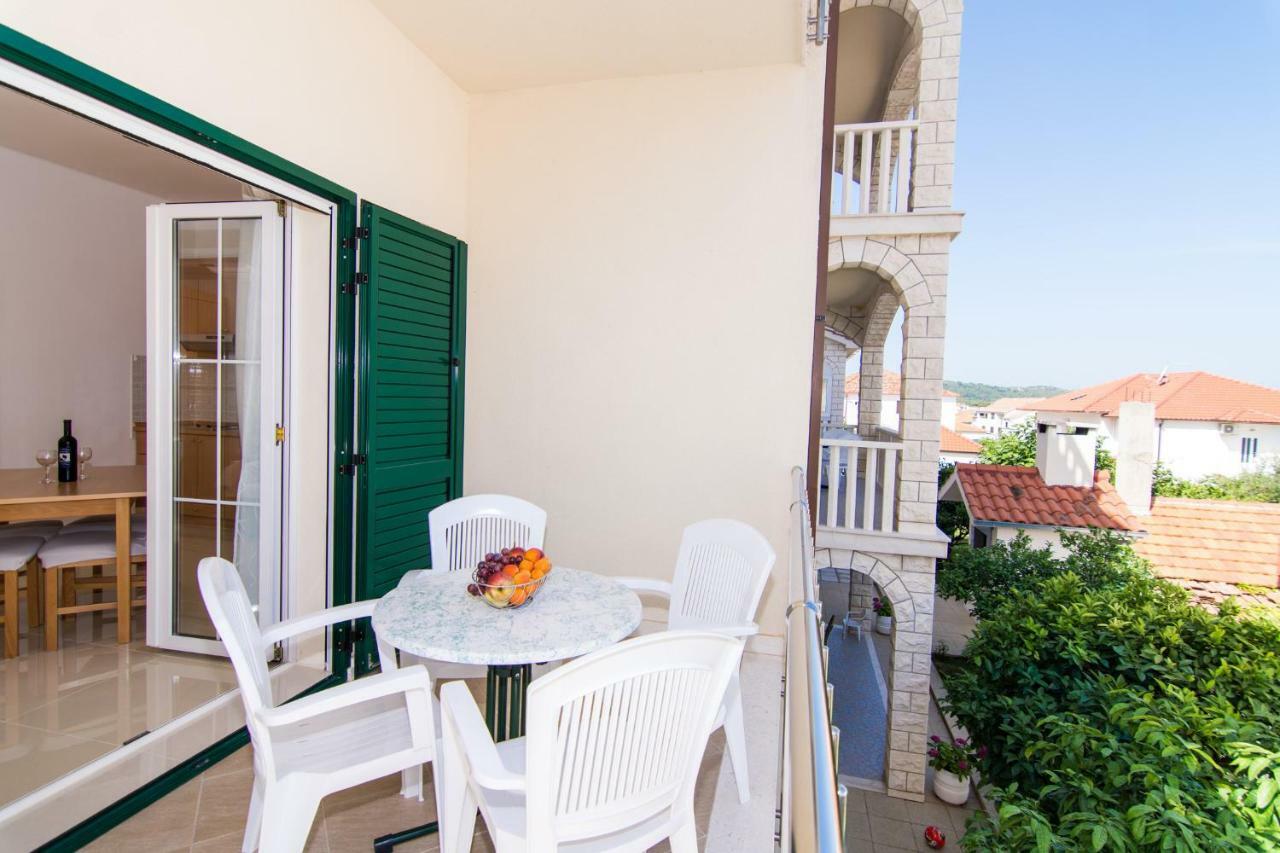 Apartmani Juric Трогир Екстериор снимка