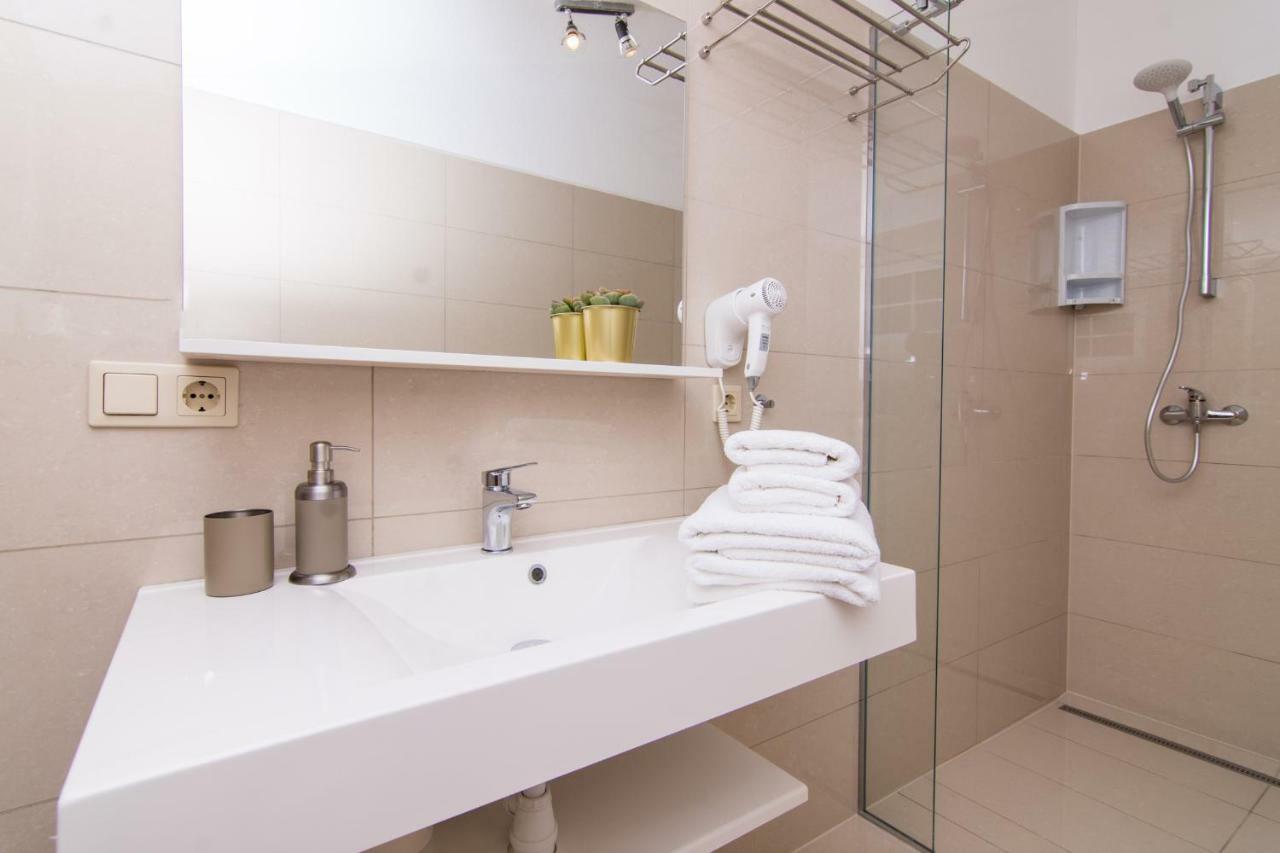 Apartmani Juric Трогир Екстериор снимка