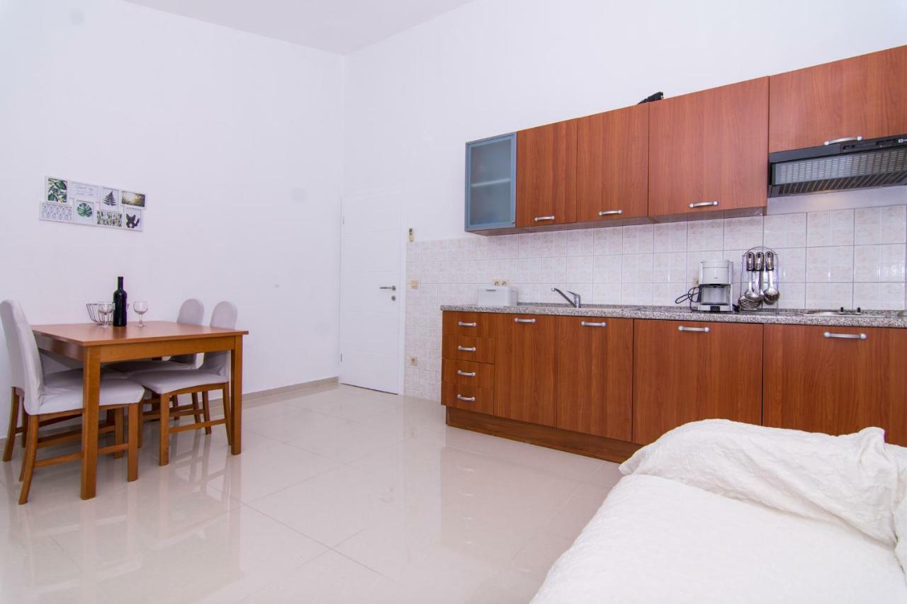 Apartmani Juric Трогир Екстериор снимка