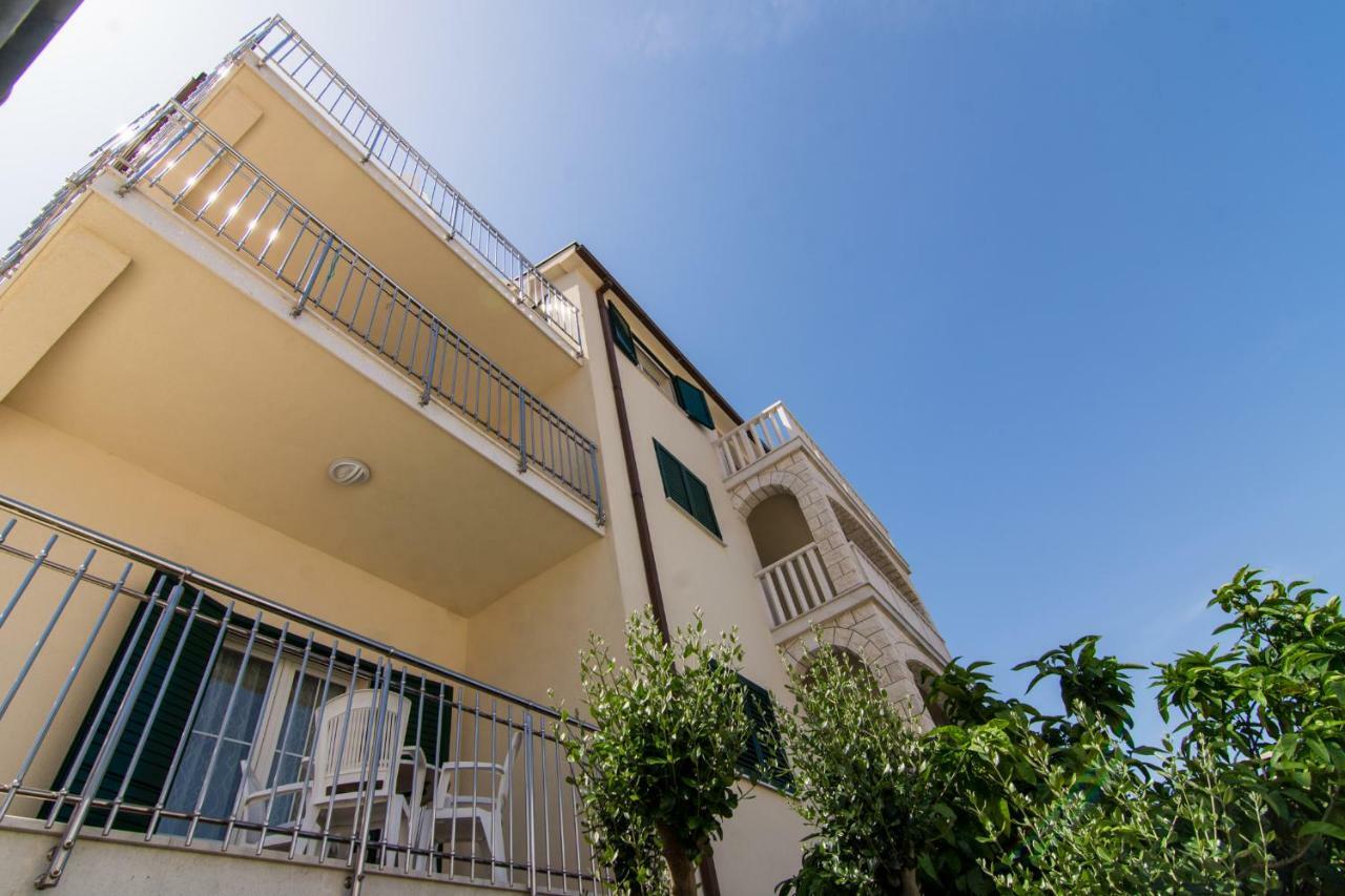 Apartmani Juric Трогир Екстериор снимка