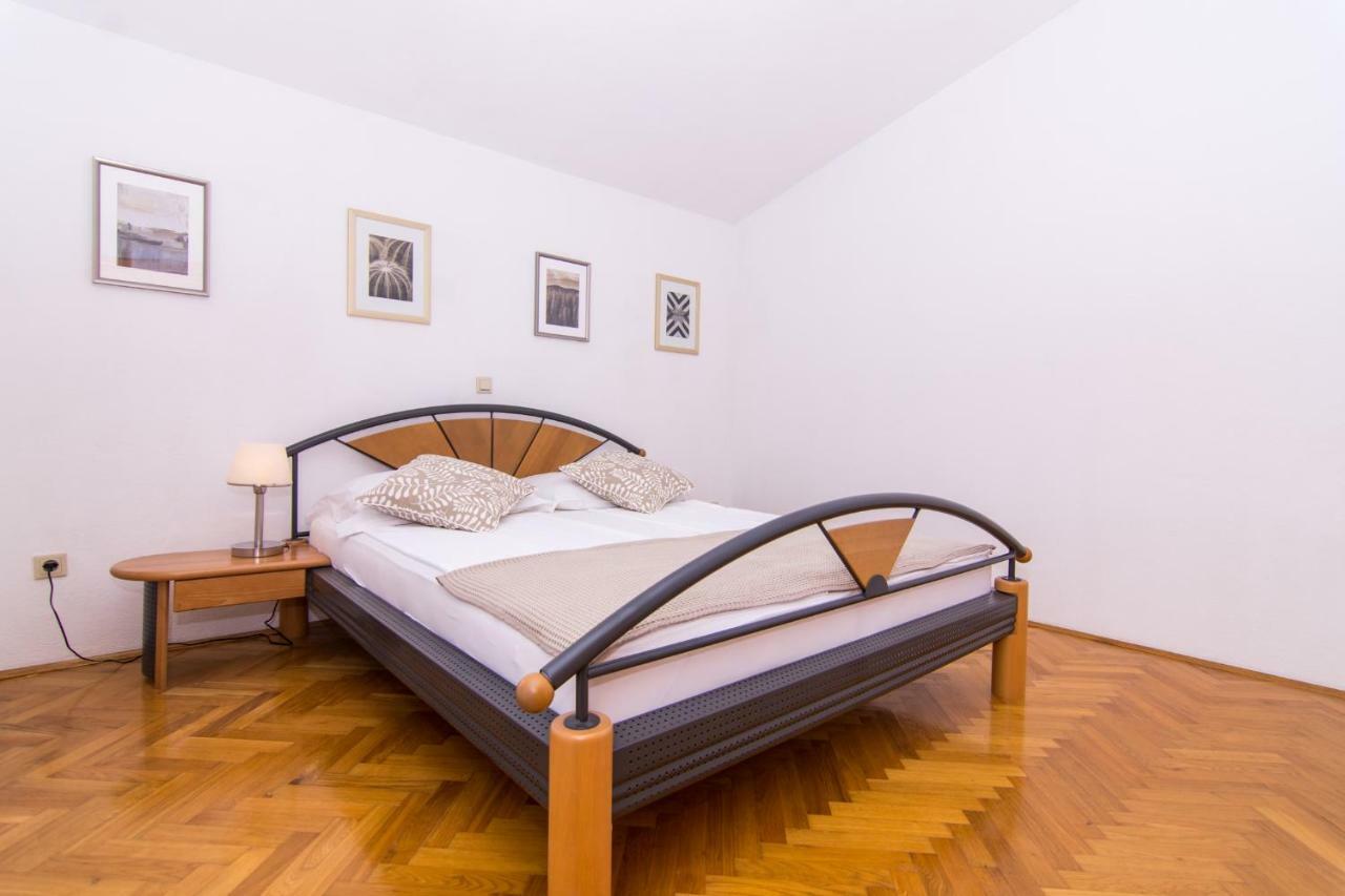 Apartmani Juric Трогир Екстериор снимка