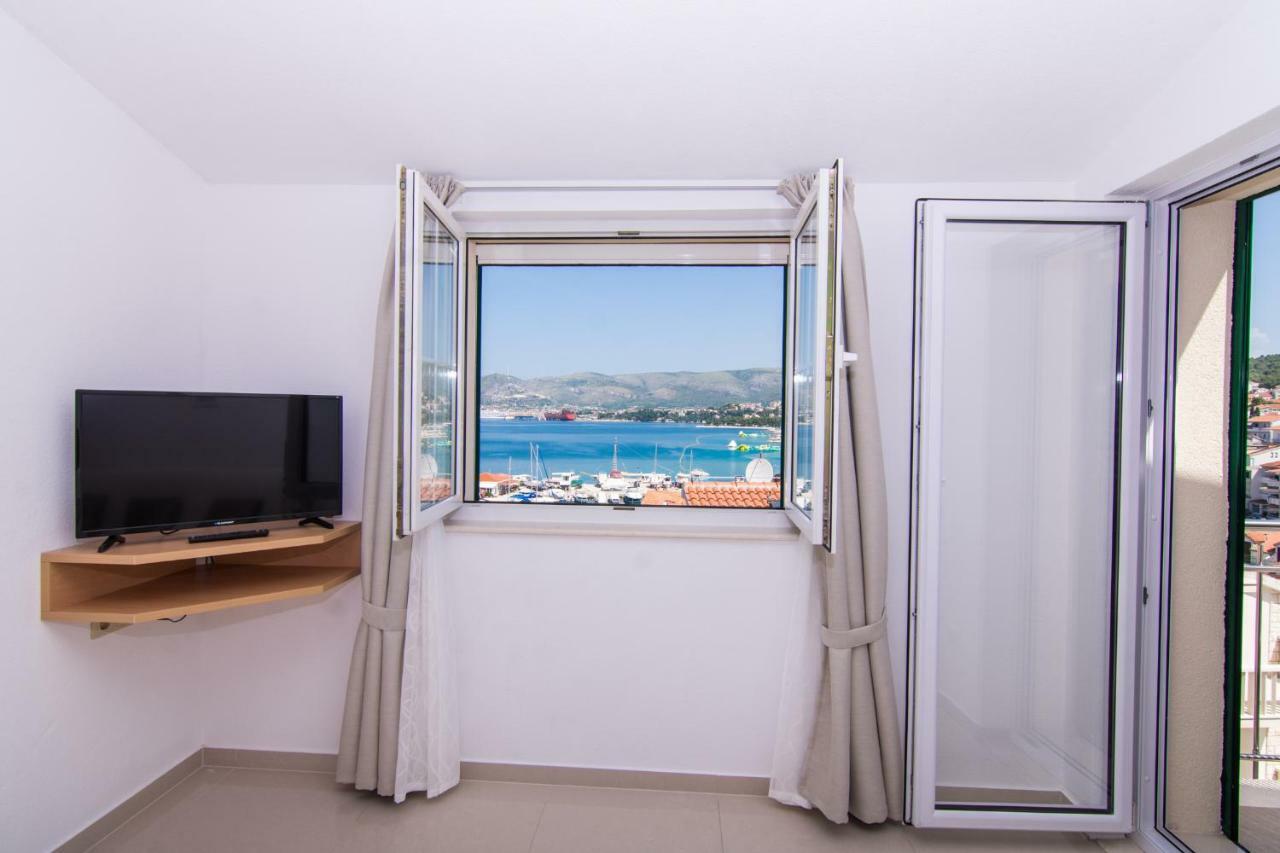 Apartmani Juric Трогир Екстериор снимка