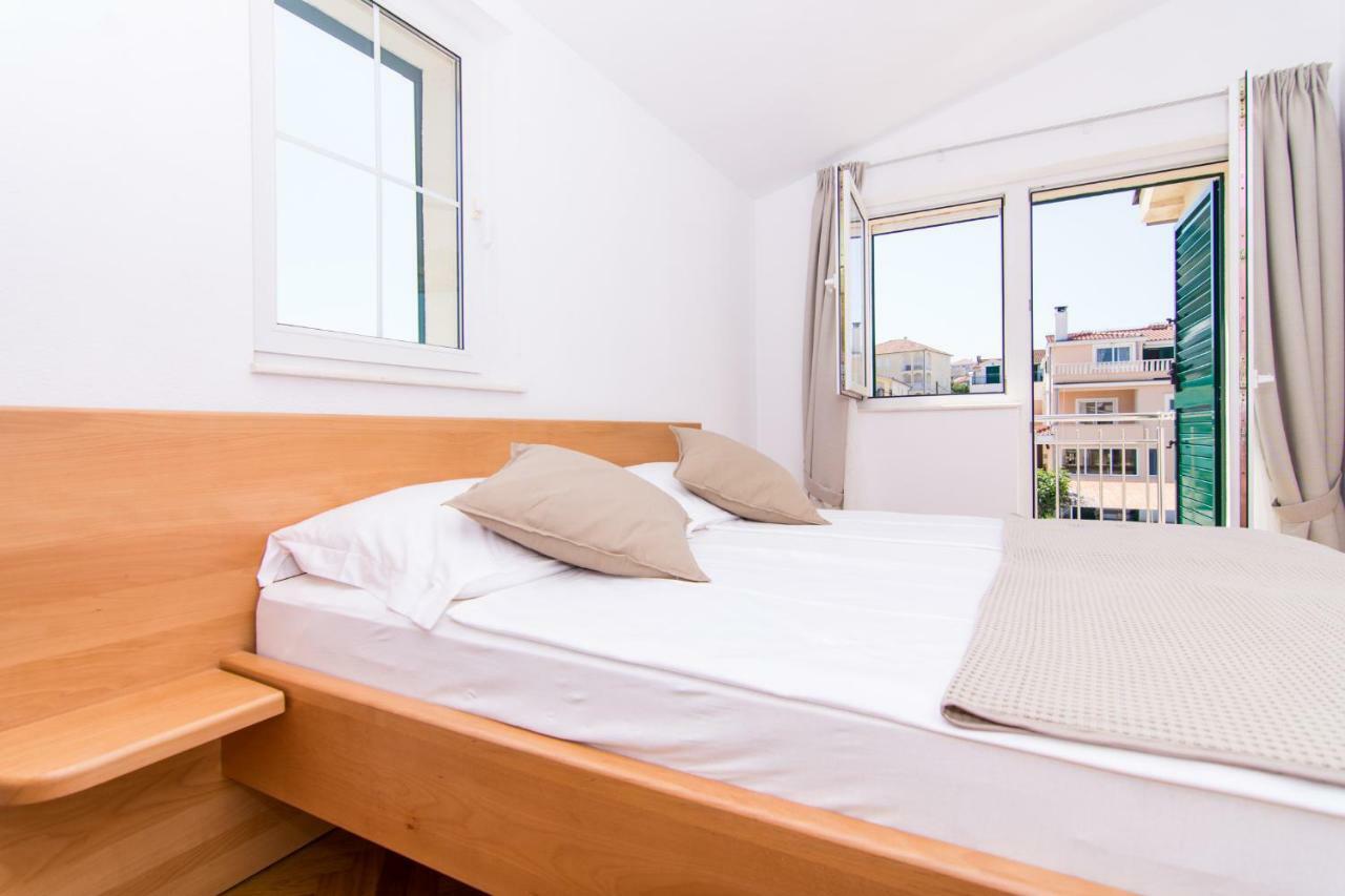 Apartmani Juric Трогир Екстериор снимка