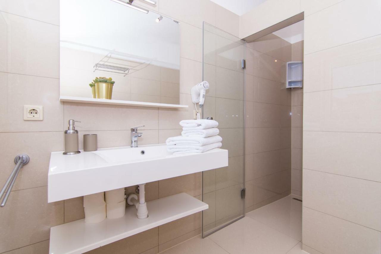 Apartmani Juric Трогир Екстериор снимка