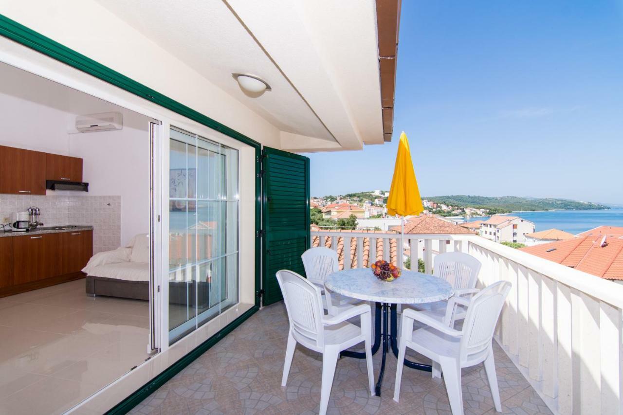 Apartmani Juric Трогир Екстериор снимка